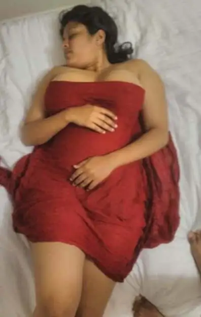 पड़ोसी और मेरी पत्नी की चुदाई 2