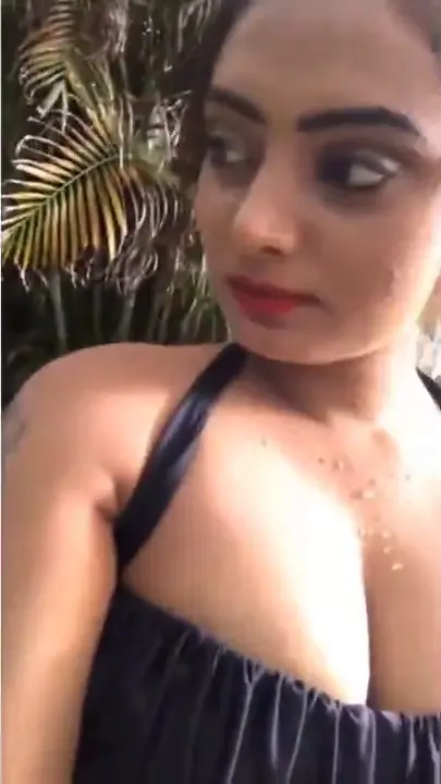 Twinkle Kapoor bikini girl