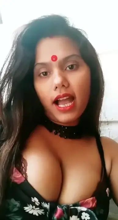Mystery Queen Live on Insta