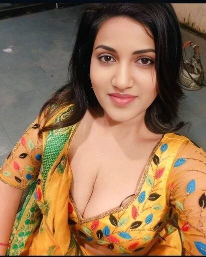 Newly married Indian Bhabhi Has Sex With Devar in Hindi