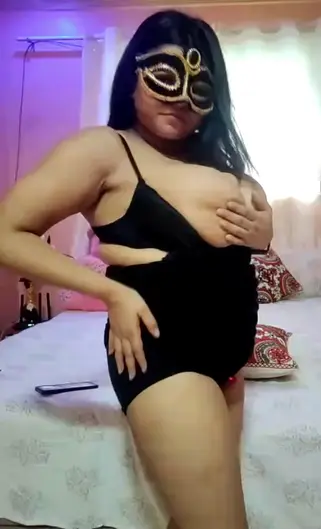 Venessa_123 बड़े बूब्ज़ वाली भाभी Live 2