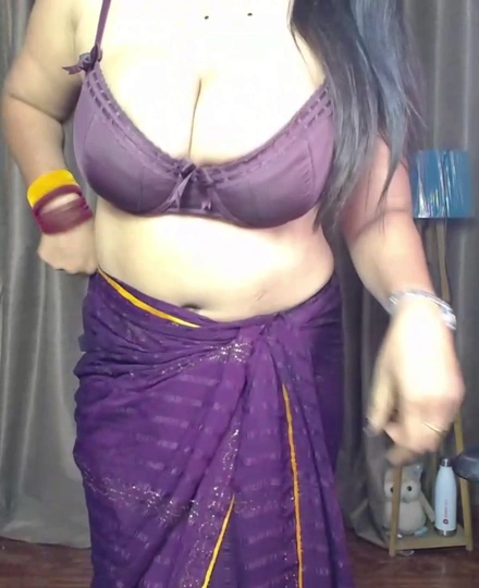 Kamakshi Show Her Big Boobs 4